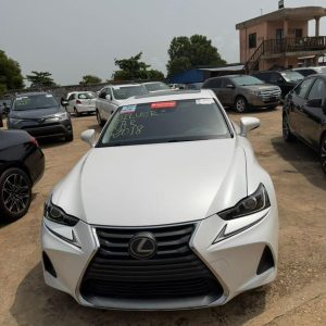 Lexus IS300 2018